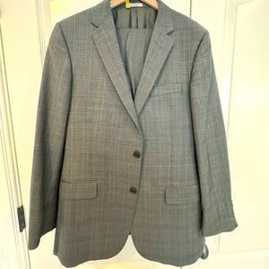 Hickey Freeman Gray Suit 42L